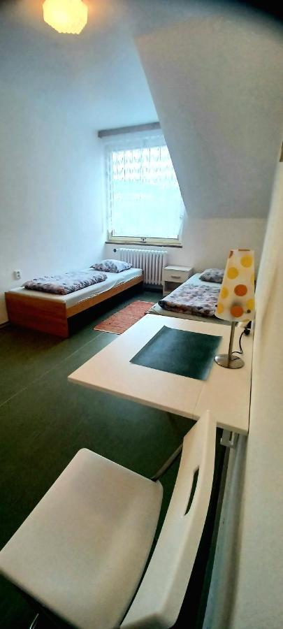 Penzion A Restaurace U Jezirka Hrimezdice 外观 照片